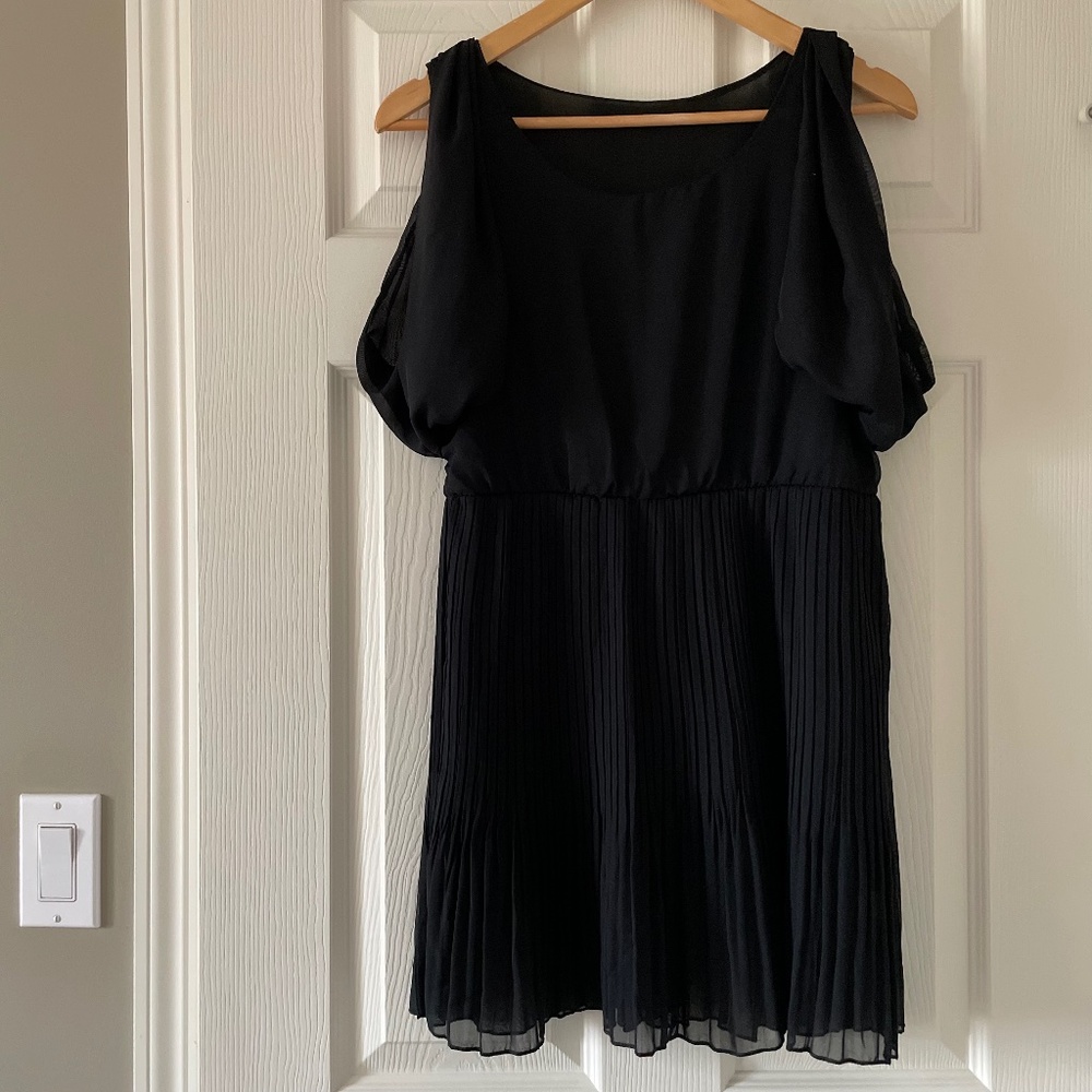 Black “Bubble” Sleeve Dress